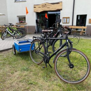 Transportanhänger im Bike Stadl
