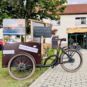 MICH KANNST DU MIETEN – unser E-Cargo Lastenrad hat eine Beklebung erhalten