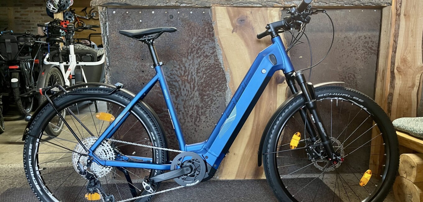 Bike Stadl Fahrradvermietung Verleih Senftenberger See Großkoschen E-Bike BBF E-Mountainbike E-SUV BBF eStreetrider 27,5 Zoll Lausitzer Seenland Dorfplatz 40